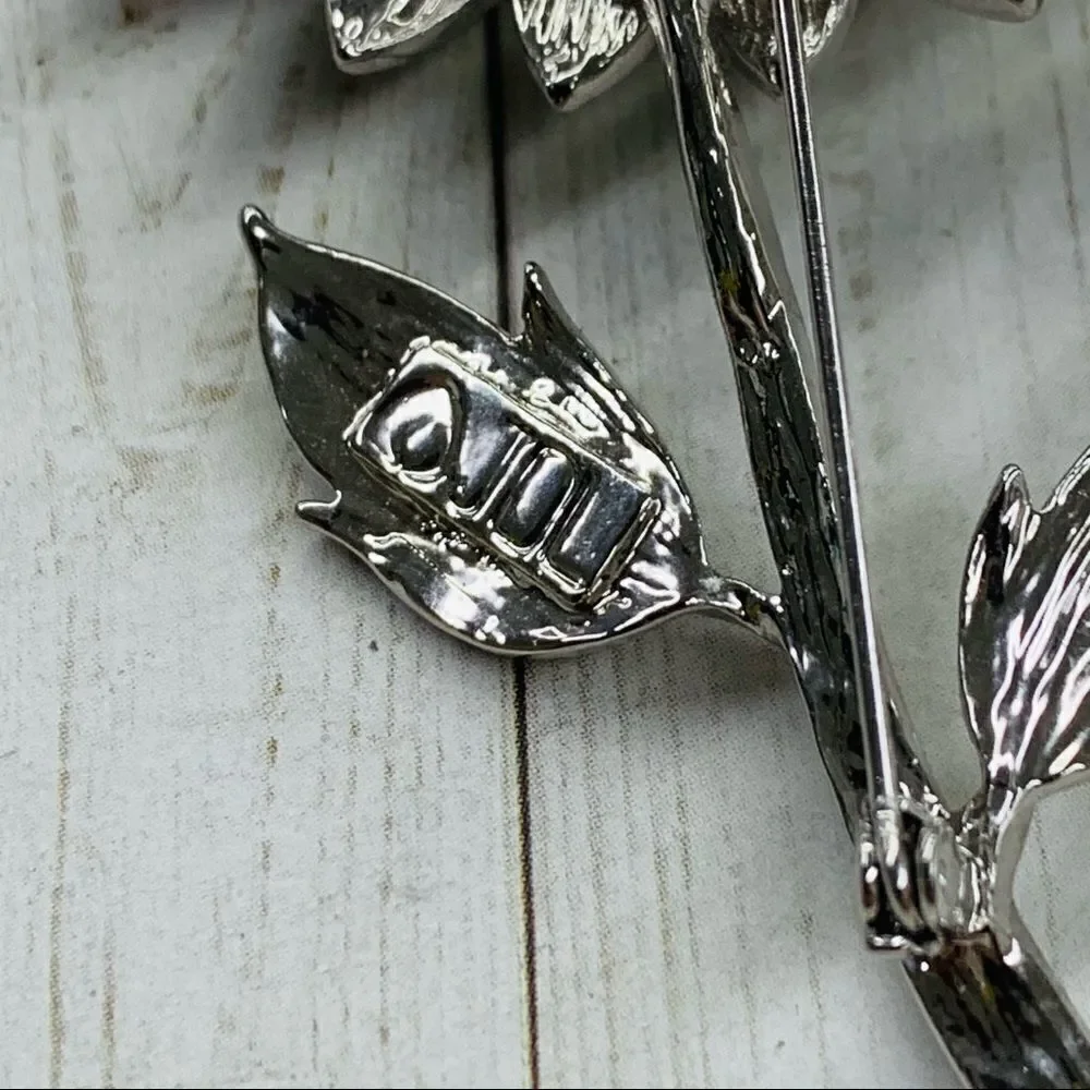 Crystal Flower Brooch‎